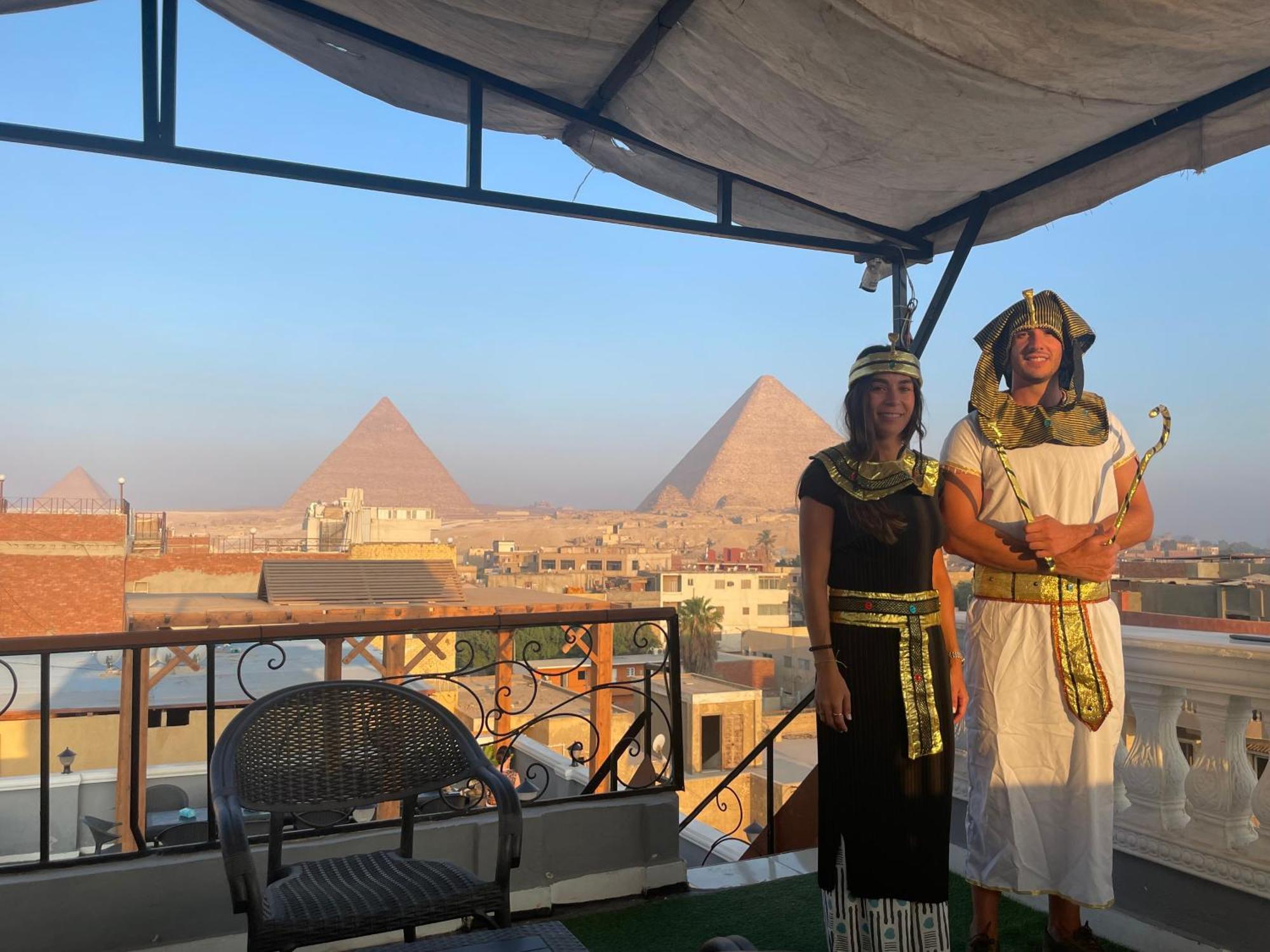 The Pyramids Gate Inn Kafret el-Gabal Eksteriør billede