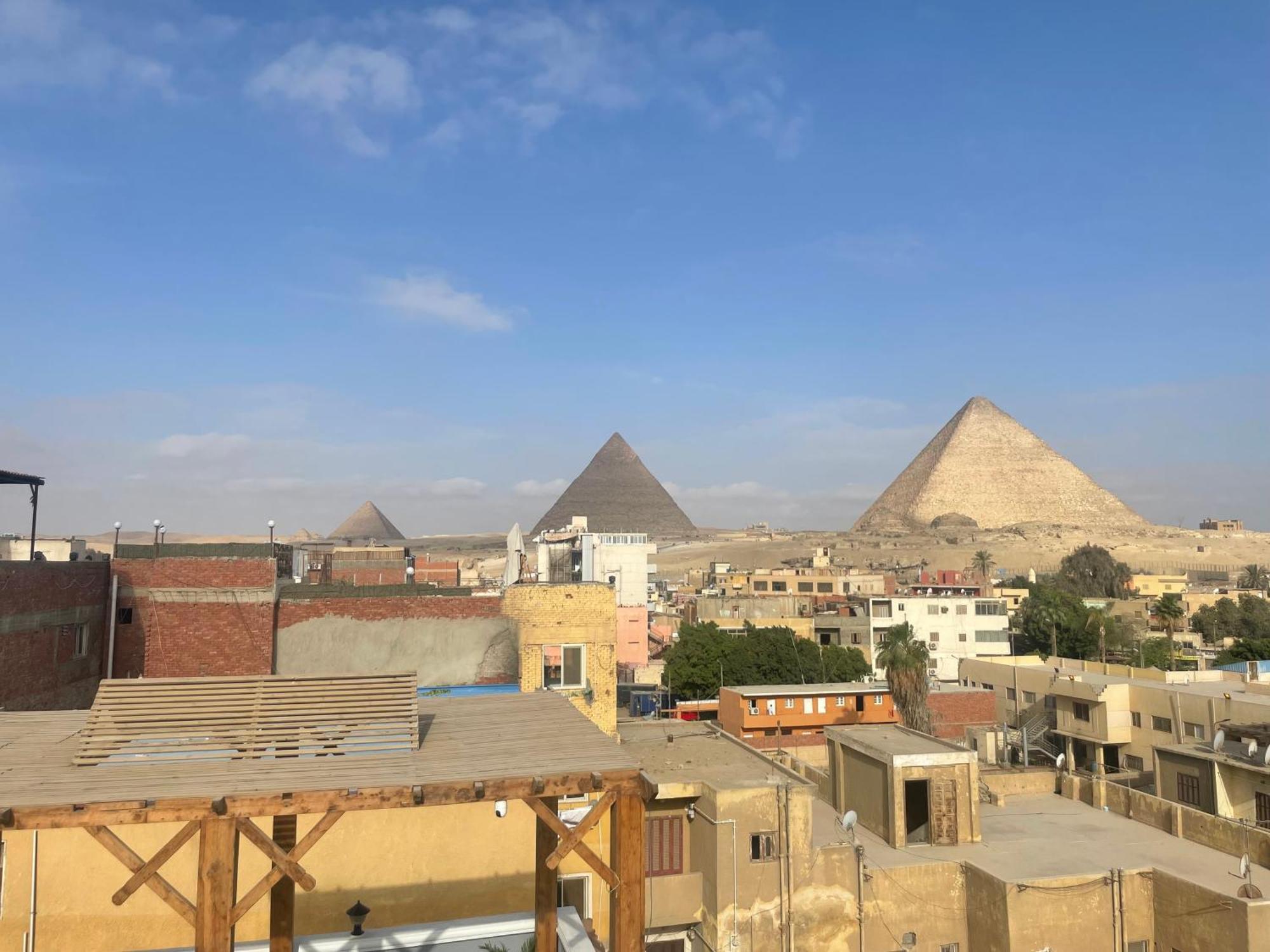 The Pyramids Gate Inn Kafret el-Gabal Eksteriør billede